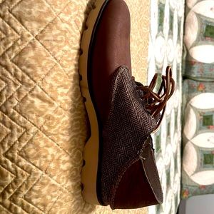 Sperry Top-Sider men’s size 9.  Only worn once, W/O box.